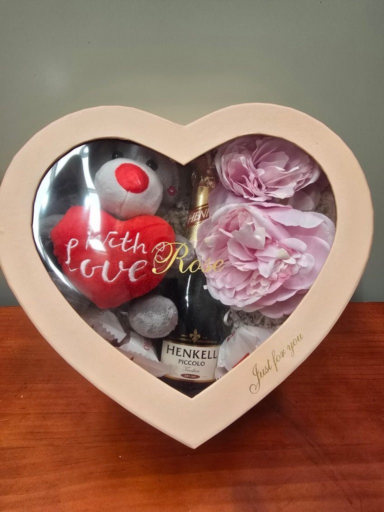 Henkell Heart Box - ROSE &amp; CO